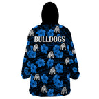 bulldogs-rugby-wearable-blanket-hoodie-polynesian-style-with-hibiscus
