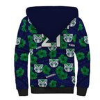 custom-text-and-number-new-zealand-warriors-rugby-sherpa-hoodie-polynesian-style-with-hibiscus