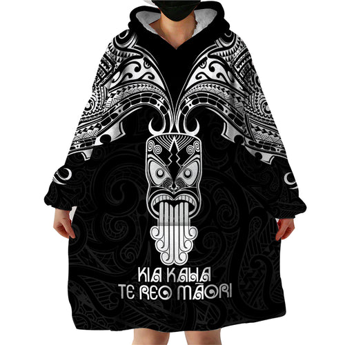 New Zealand Te Reo Maori Wearable Blanket Hoodie Kia Kaha Maori Language Week Black Style LT9