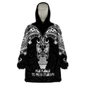 Personalised New Zealand Te Reo Maori Wearable Blanket Hoodie Kia Kaha Maori Language Week Black Style LT9