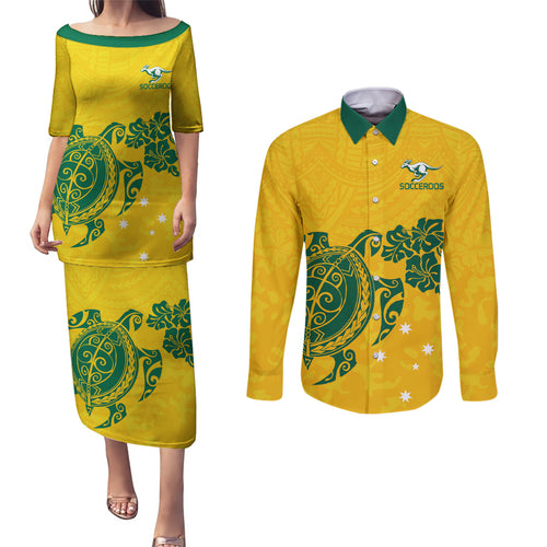 custom-australia-soccer-couples-matching-puletasi-dress-and-long-sleeve-button-shirt-socceroos-hibiscus-and-turtle-with-polynesian-pattern