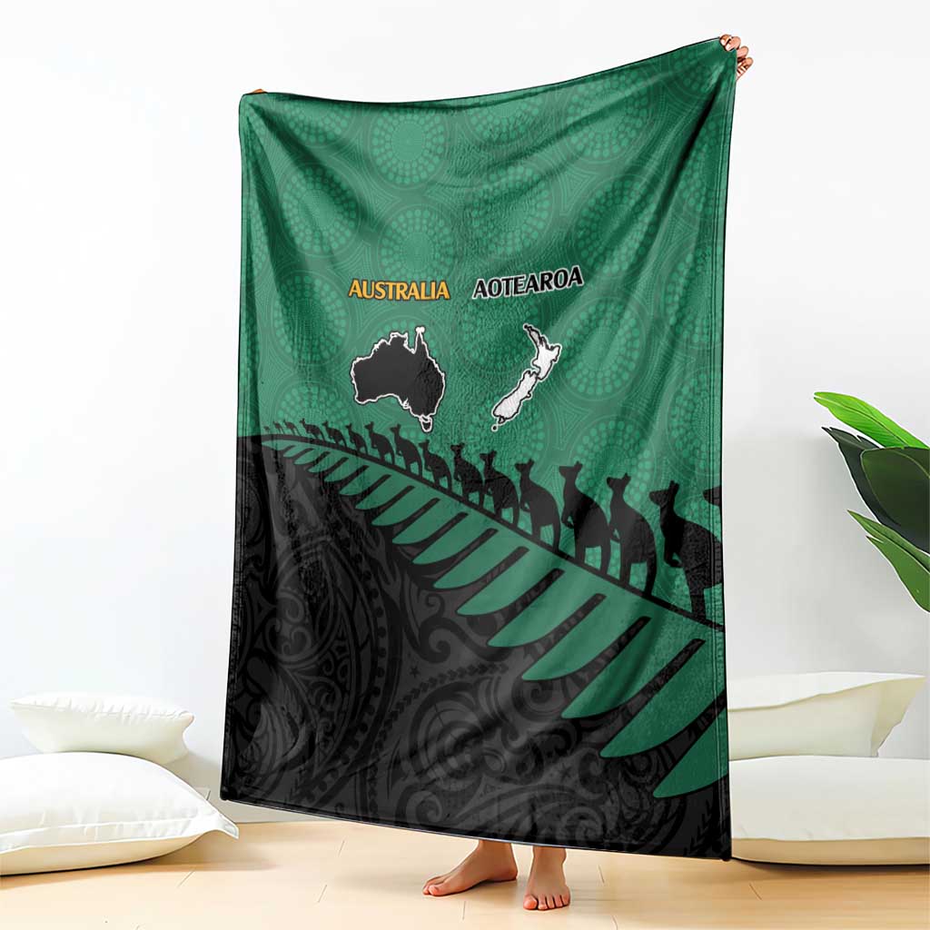 Australia New Zealand Rugby Blanket Green Aboriginal Wallabies and Maori Black Fern - Aussie Hoodie