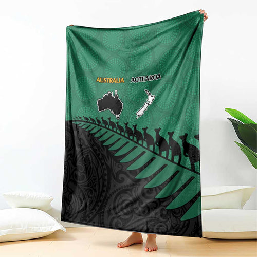 Australia New Zealand Rugby Blanket Green Aboriginal Wallabies and Maori Black Fern - Aussie Hoodie