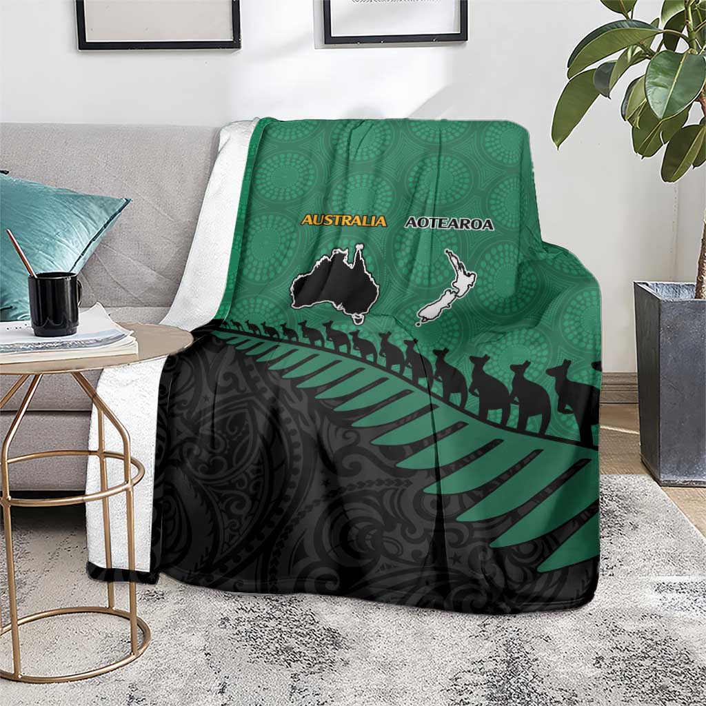 Australia New Zealand Rugby Blanket Green Aboriginal Wallabies and Maori Black Fern - Aussie Hoodie
