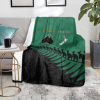 Australia New Zealand Rugby Blanket Green Aboriginal Wallabies and Maori Black Fern - Aussie Hoodie