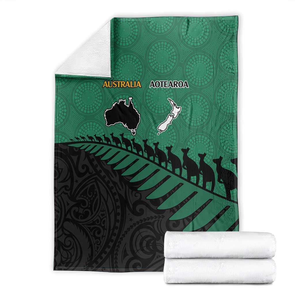 Australia New Zealand Rugby Blanket Green Aboriginal Wallabies and Maori Black Fern - Aussie Hoodie