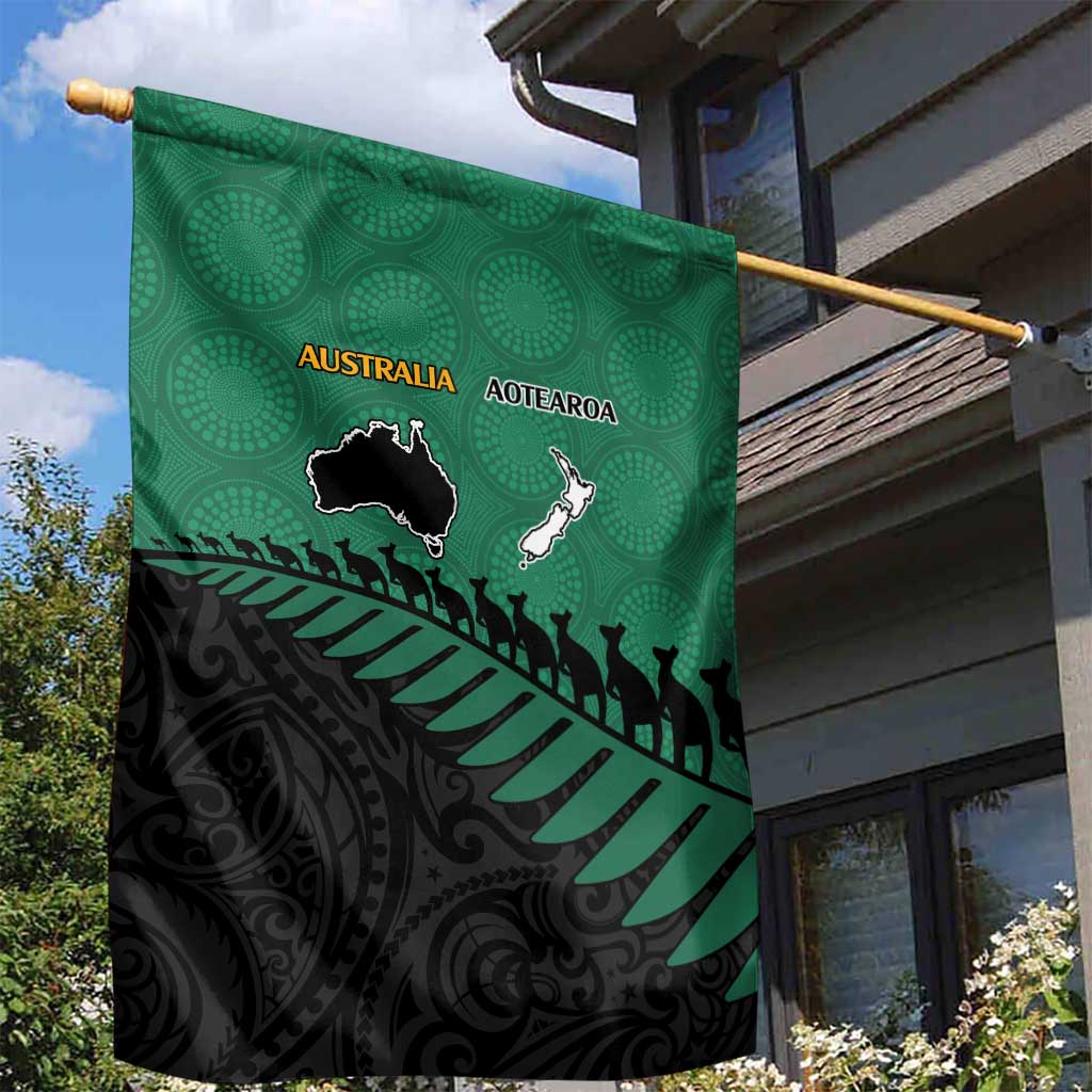 Australia New Zealand Rugby Garden Flag Green Aboriginal Wallabies and Maori Black Fern - Aussie Hoodie