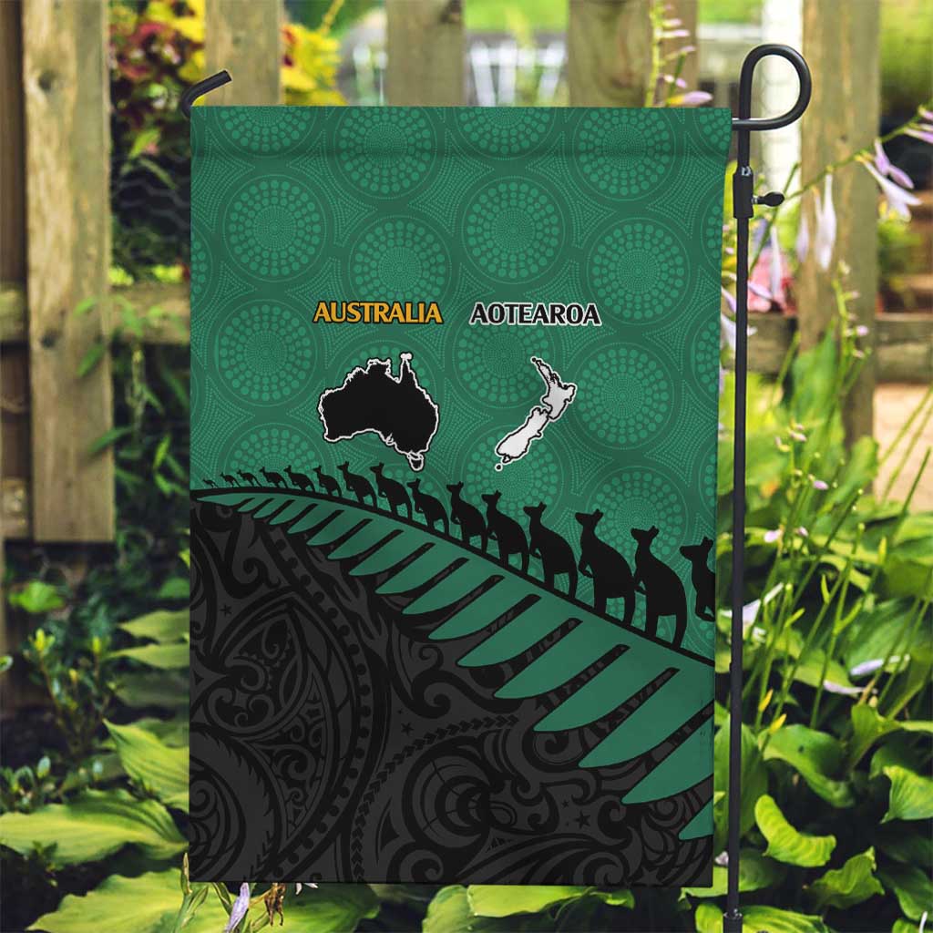 Australia New Zealand Rugby Garden Flag Green Aboriginal Wallabies and Maori Black Fern - Aussie Hoodie