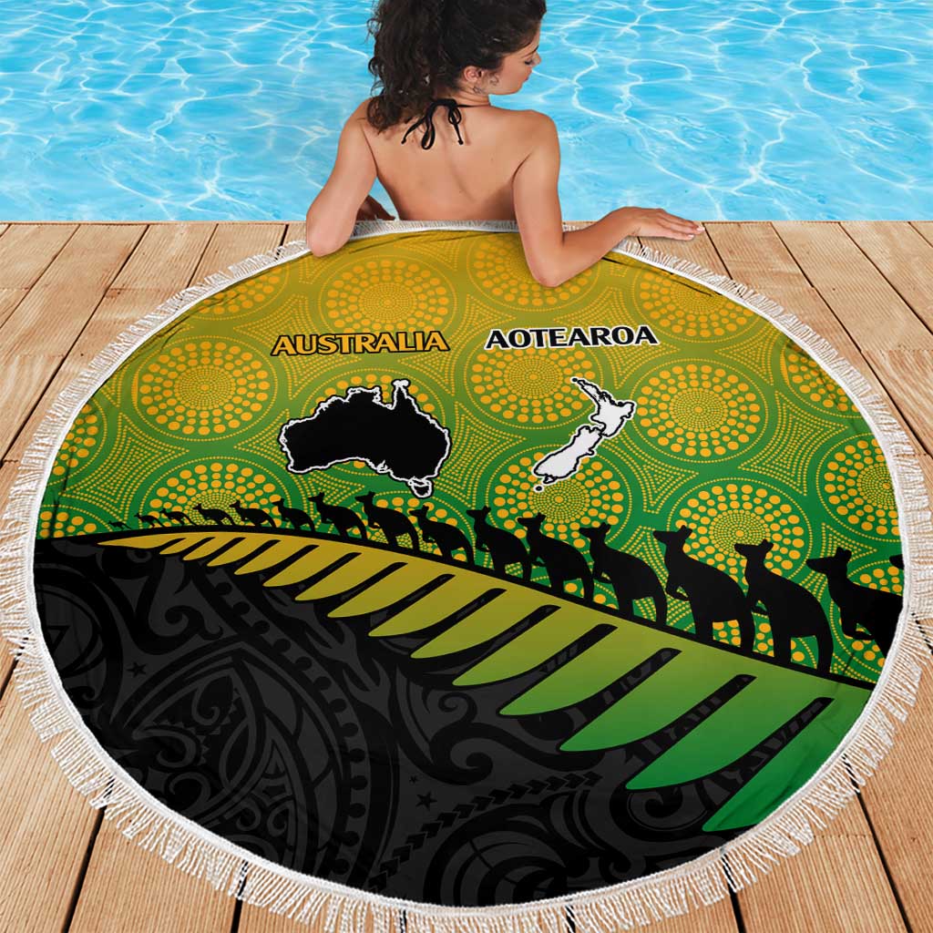 Australia New Zealand Rugby Beach Blanket Gradient Aboriginal Wallabies and Maori Black Fern - Aussie Hoodie