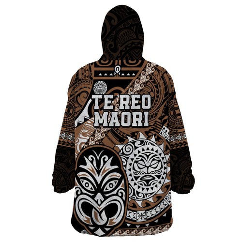 Te Reo Maori New Zealand Wearable Blanket Hoodie Aotearoa Kia Haka Maori Tribal Tattoo Gold Style LT9
