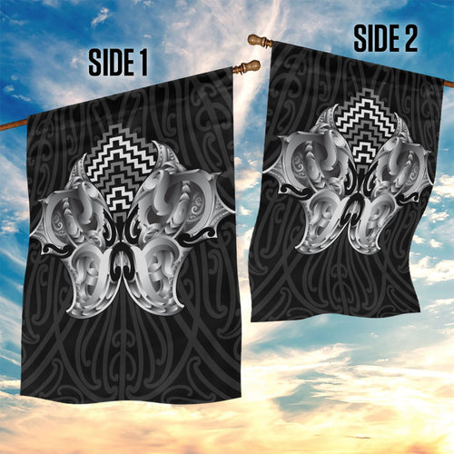 Aotearoa Kowhaiwhai Poutama Black Motif Garden Flag