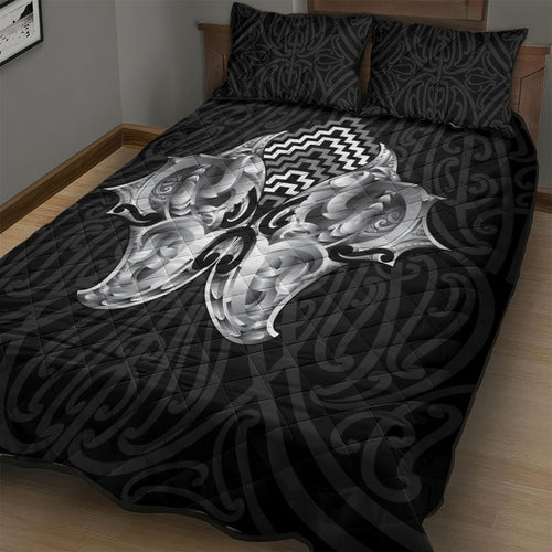 Aotearoa Kowhaiwhai Poutama Black Motif Quilt Bed Set
