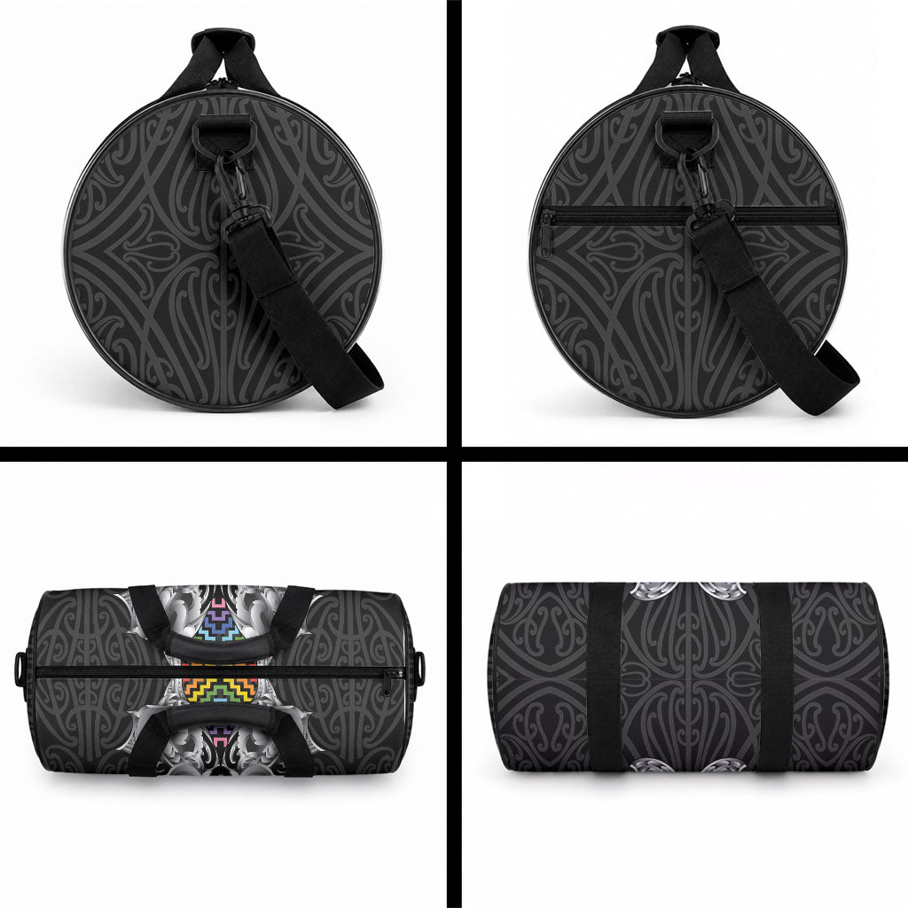 Aotearoa Kowhaiwhai Poutama Rainbow Motif Duffle Bag