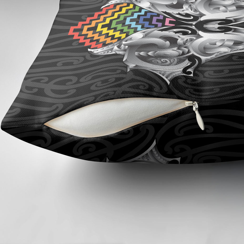 Aotearoa Kowhaiwhai Poutama Rainbow Motif Pillow Cover