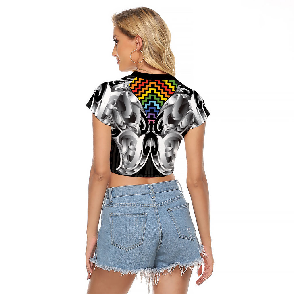 Aotearoa Kowhaiwhai Poutama Rainbow Motif Raglan Cropped T Shirt