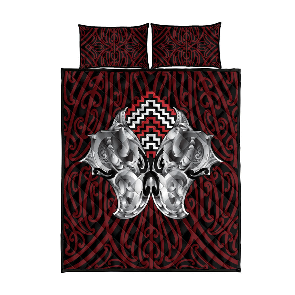Aotearoa Kowhaiwhai Poutama Red Motif Quilt Bed Set