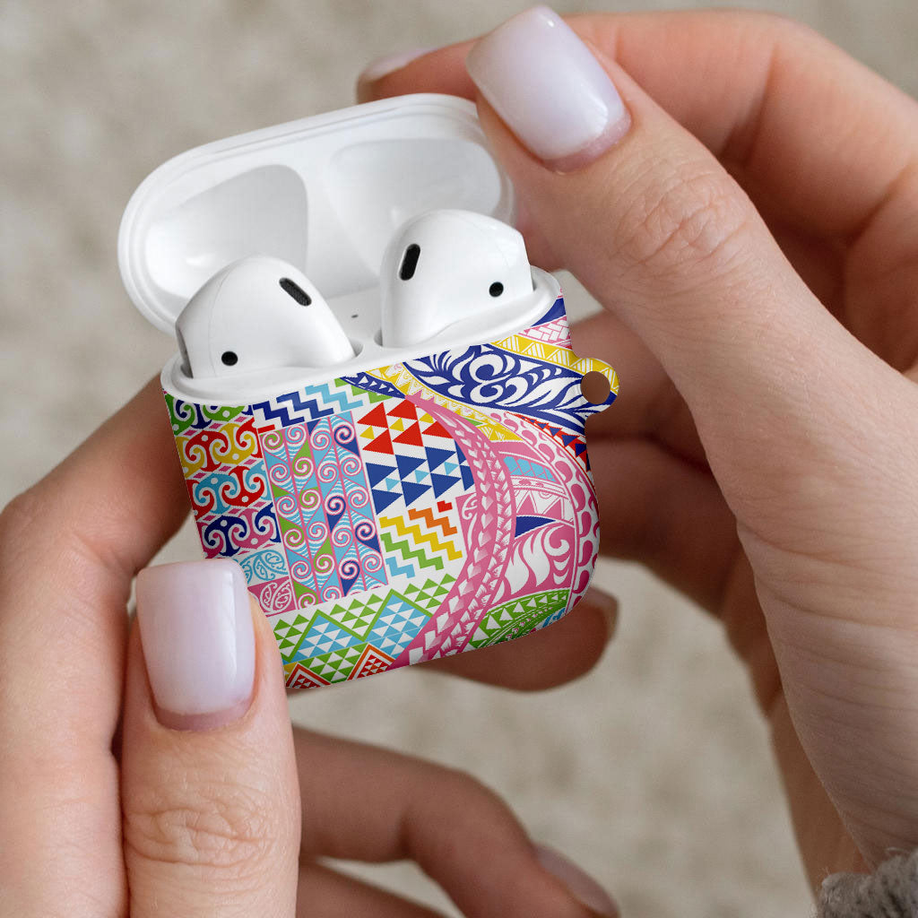 Maori Kowhaiwhai Taniko Patchwork Rainbow Motifs AirPods Case