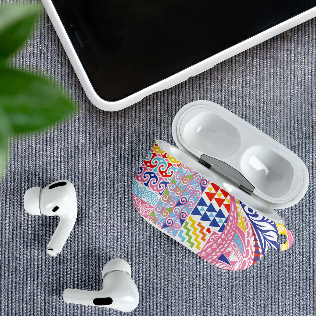 Maori Kowhaiwhai Taniko Patchwork Rainbow Motifs AirPods Case