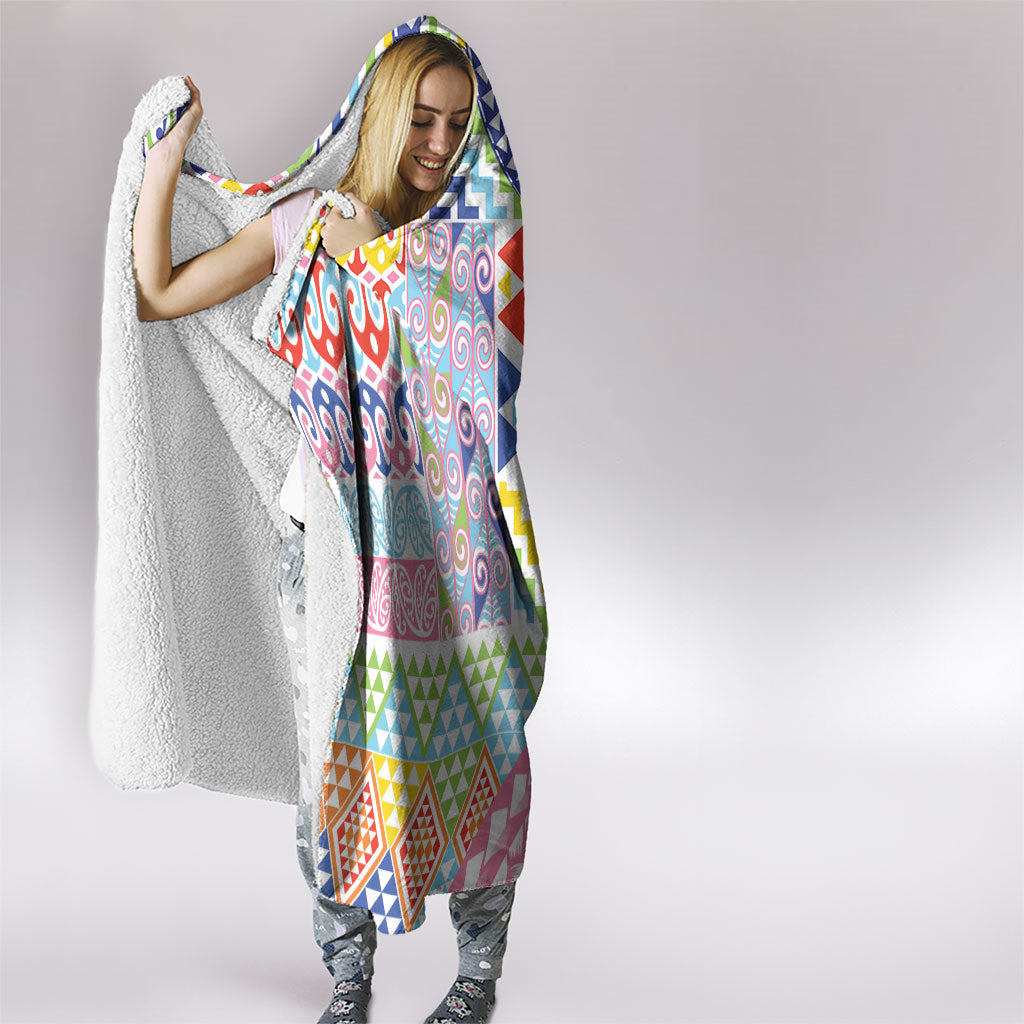 Maori Kowhaiwhai Taniko Patchwork Rainbow Motifs Hooded Blanket