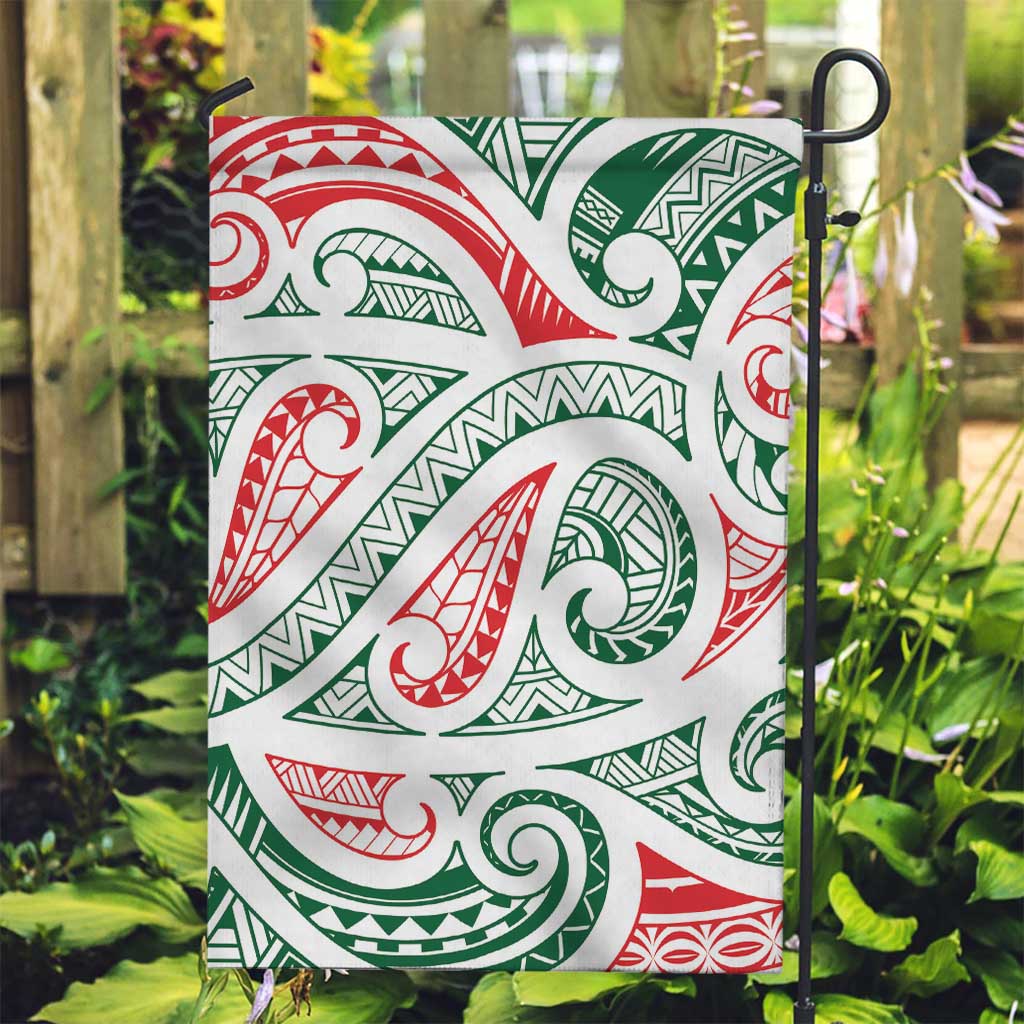 New Zealand Kowhaiwhai Christmas Garden Flag Traditional Maori Koru Pattern - Aussie Hoodie