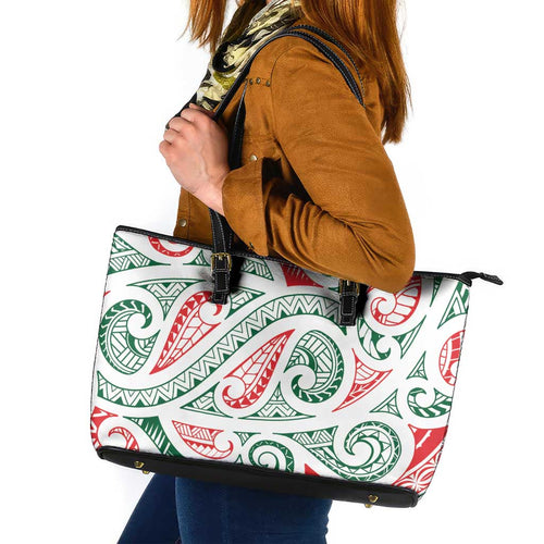 New Zealand Kowhaiwhai Christmas Leather Tote Bag Traditional Maori Koru Pattern - Aussie Hoodie