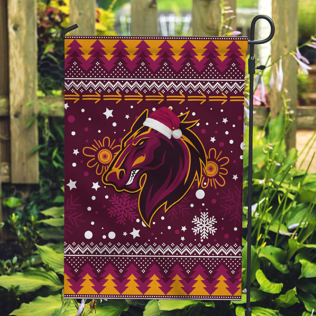 broncos-rugby-garden-flag-heart-of-all-queenland-2023-christmas-vibe-unique