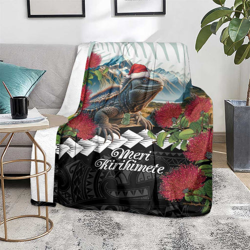 Meri Kirihimete Tuatara Blanket New Zealand Fern with Puhutukawa Flowers