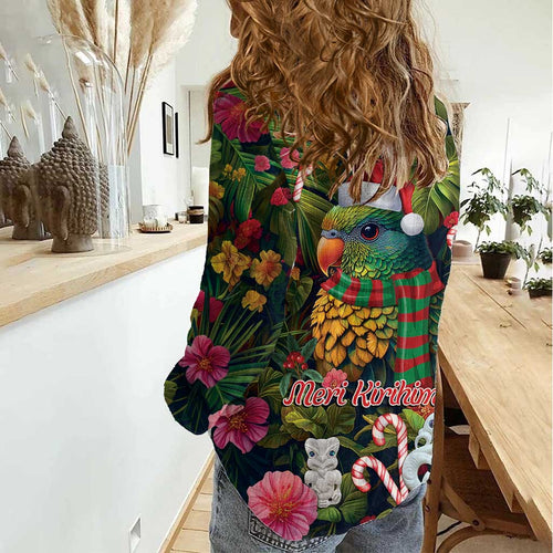 Meri Kirihimete Kakapo Santa Women Casual Shirt Merry Christmas with Tropical Vibe