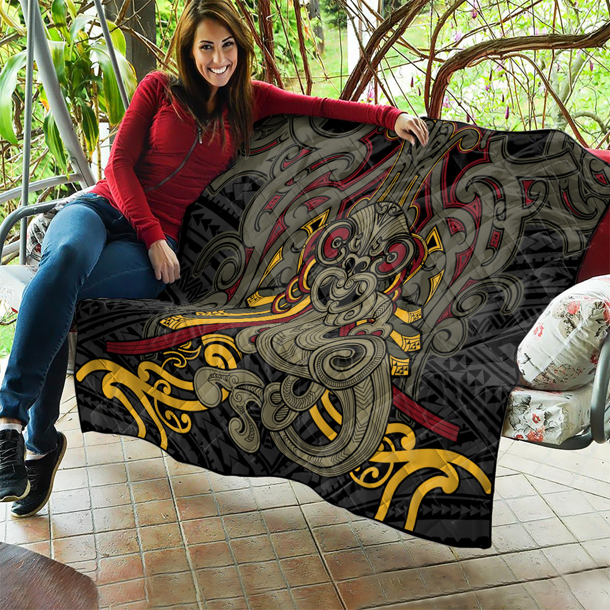 Maori Hei Tiki Tribal Tattoo Quilt