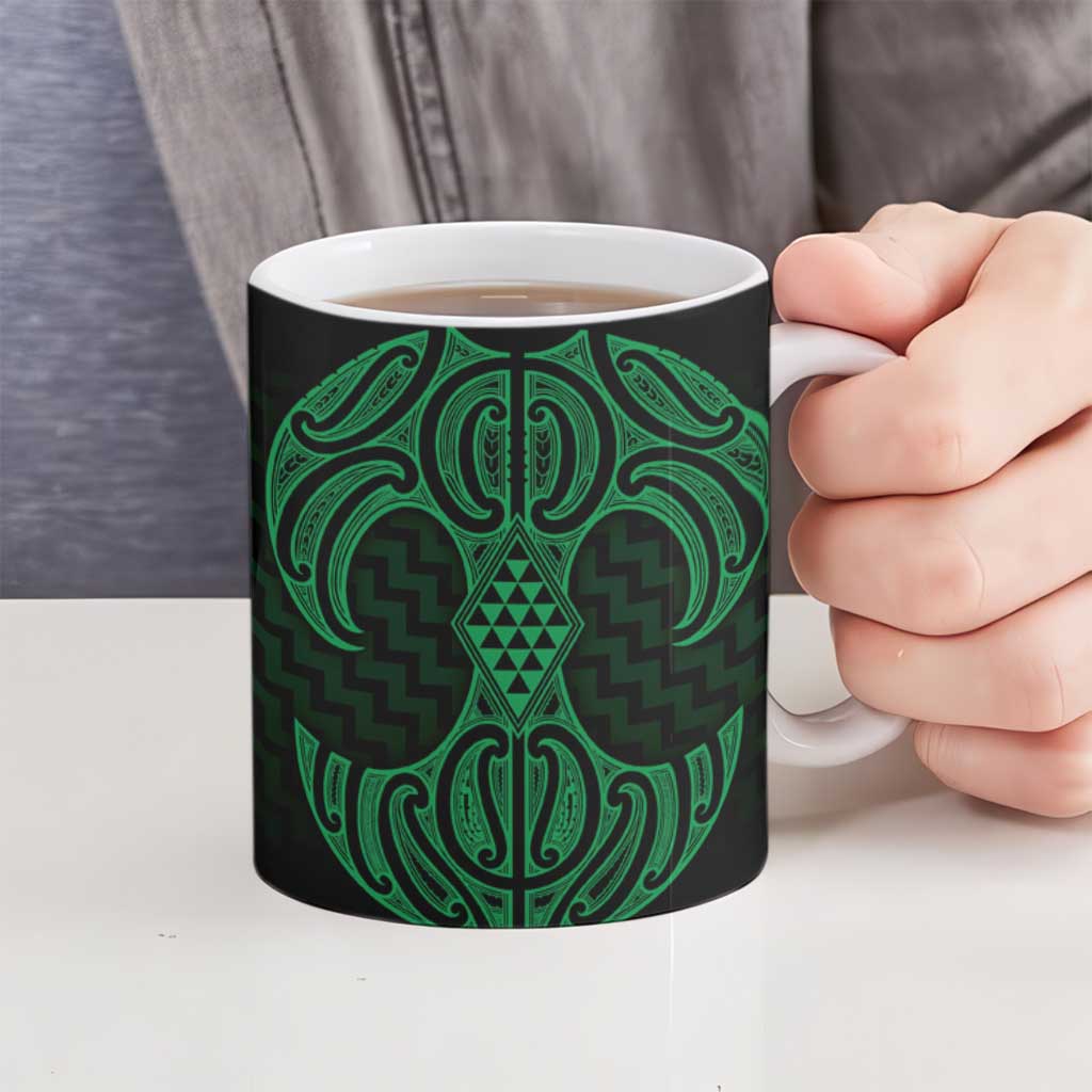 Kakariki Maori Ta Moko Poutama Art Ceramic Mug - Aussie Hoodie