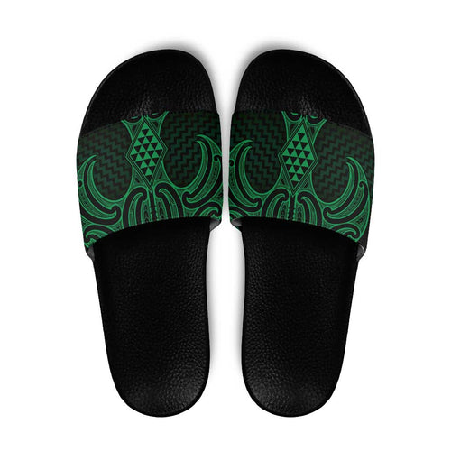 Kakariki Maori Ta Moko Poutama Art Slide Sandals - Aussie Hoodie