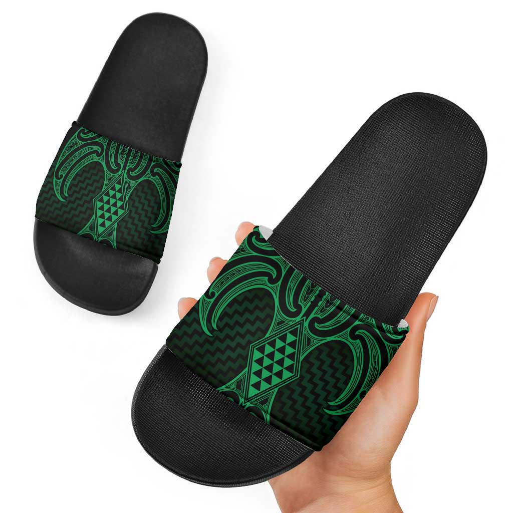 Kakariki Maori Ta Moko Poutama Art Slide Sandals - Aussie Hoodie