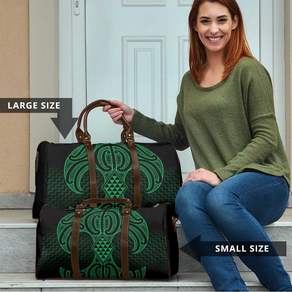 Kakariki Maori Ta Moko Poutama Art Travel Bag - Aussie Hoodie