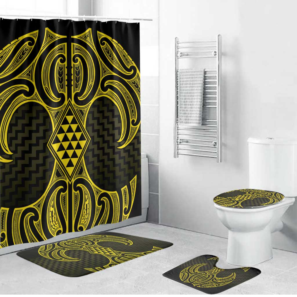Mahi-dawg Maori Ta Moko Poutama Art Bathroom Set - Aussie Hoodie