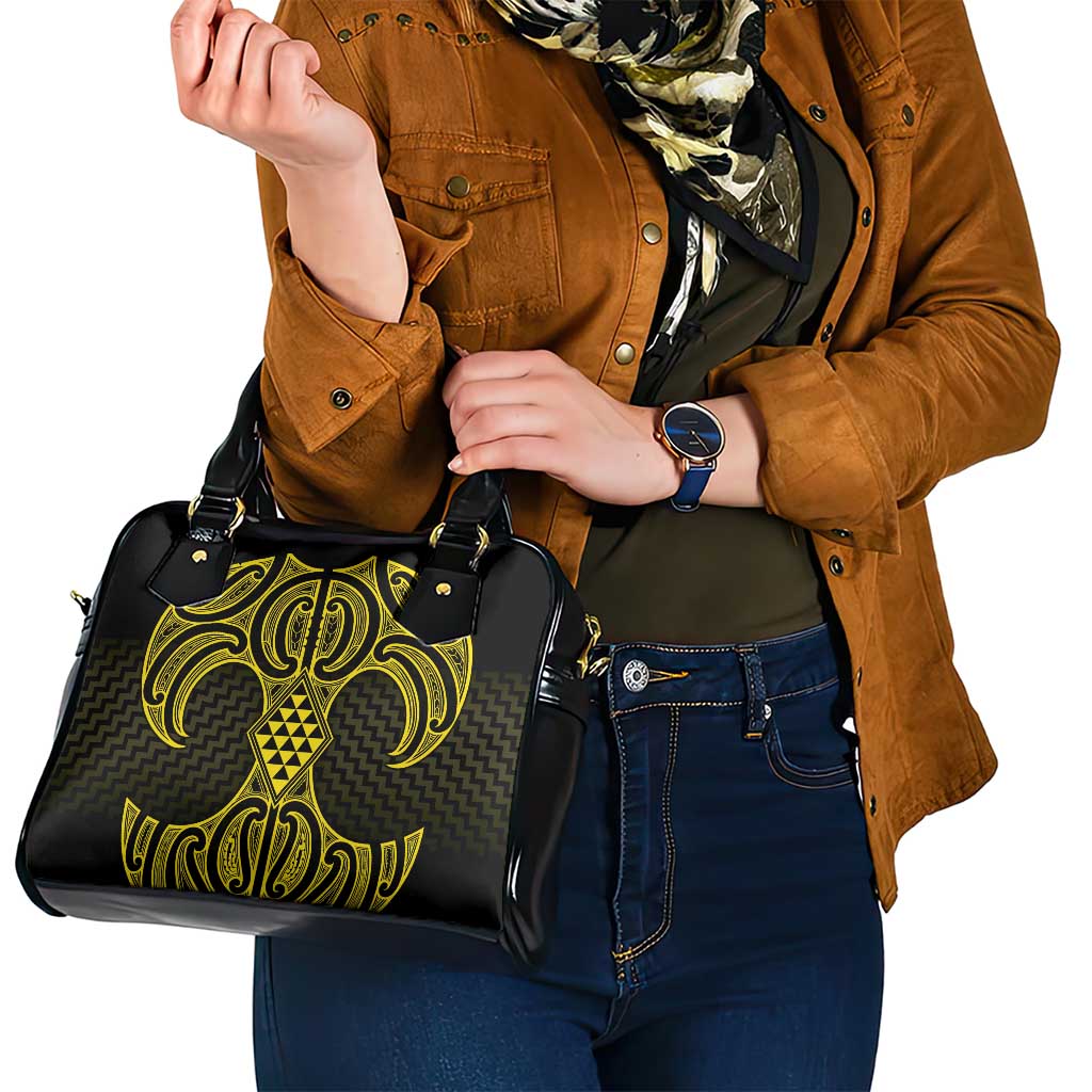 Mahi-dawg Maori Ta Moko Poutama Art Shoulder Handbag