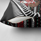 New Zealand Kiwi Santa Christmas Pillow Cover He Wairua Kirihimete - Aussie Hoodie