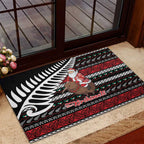 New Zealand Kiwi Santa Christmas Rubber Doormat He Wairua Kirihimete - Aussie Hoodie