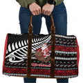 New Zealand Kiwi Santa Christmas Travel Bag He Wairua Kirihimete - Aussie Hoodie
