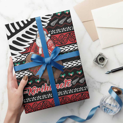 New Zealand Kiwi Santa Christmas Wrapping Paper He Wairua Kirihimete - Aussie Hoodie