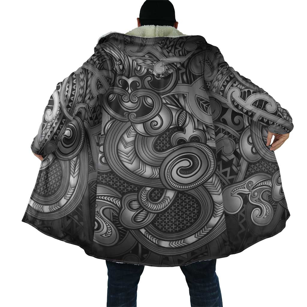Aotearoa Maori Hei Tiki Cloak Kiwikiwi Kowhaiwhai Puhoro Motif