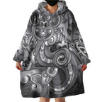 Aotearoa Maori Hei Tiki Wearable Blanket Hoodie Kiwikiwi Kowhaiwhai Puhoro Motif