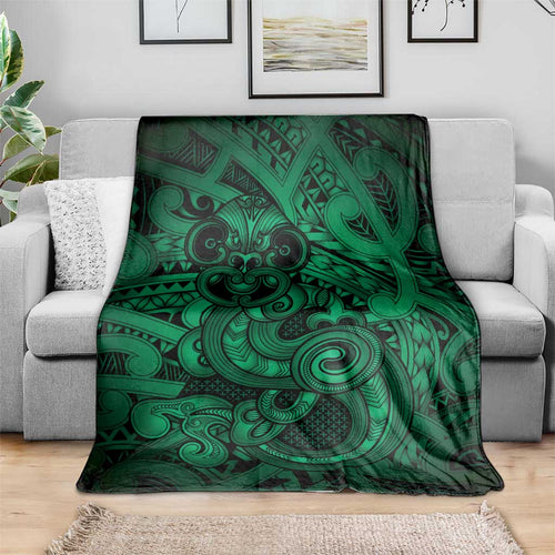 Aotearoa Maori Hei Tiki Blanket Kakariki Kowhaiwhai Puhoro Motif
