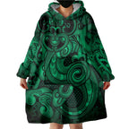 Aotearoa Maori Hei Tiki Wearable Blanket Hoodie Kakariki Kowhaiwhai Puhoro Motif