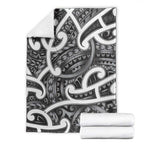Aotearoa Maori Kowhaiwhai Blanket Kiwikiwi Puhoro and Patiki