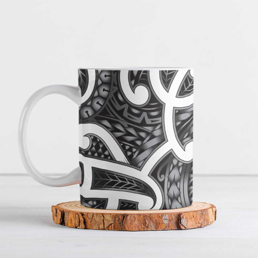 Aotearoa Maori Kowhaiwhai Ceramic Mug Kiwikiwi Puhoro and Patiki