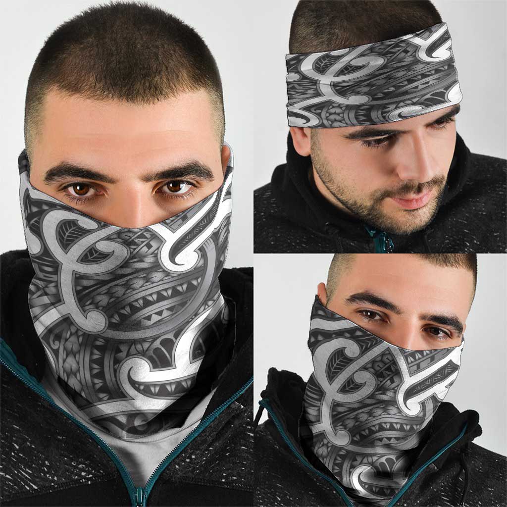 Aotearoa Maori Kowhaiwhai Neck Gaiter Kiwikiwi Puhoro and Patiki