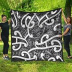 Aotearoa Maori Kowhaiwhai Quilt Kiwikiwi Puhoro and Patiki