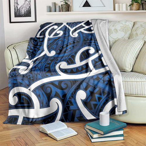 Aotearoa Maori Kowhaiwhai Blanket Kikorangi Puhoro and Patiki
