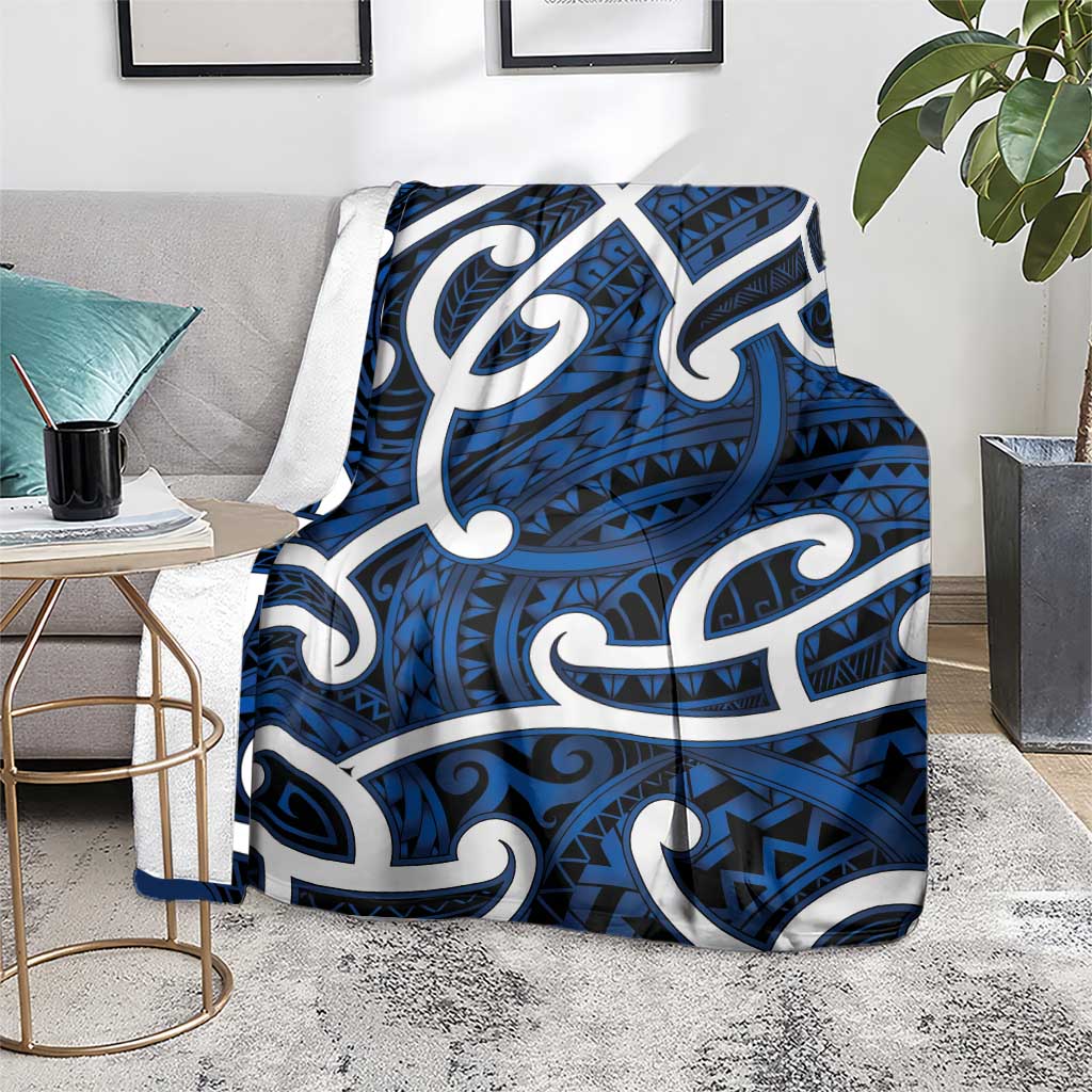 Aotearoa Maori Kowhaiwhai Blanket Kikorangi Puhoro and Patiki