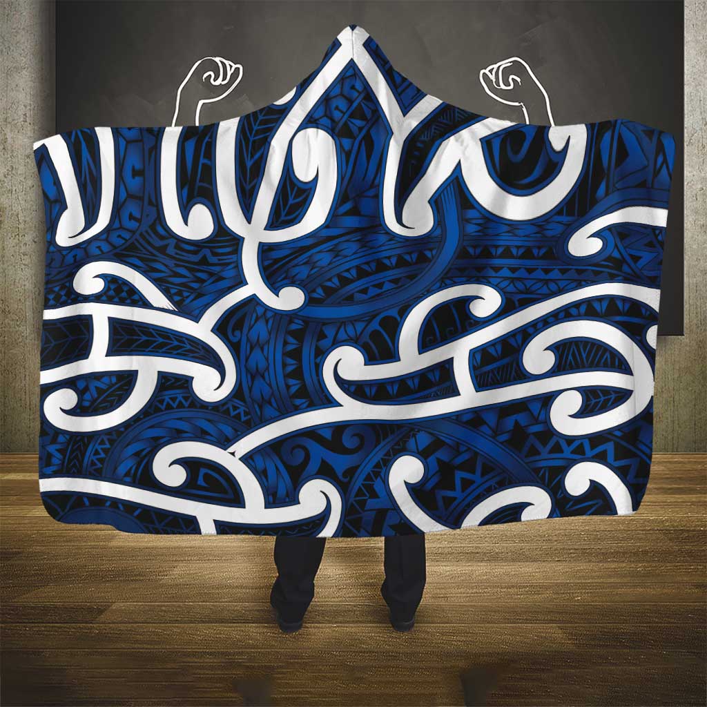 Aotearoa Maori Kowhaiwhai Hooded Blanket Kikorangi Puhoro and Patiki